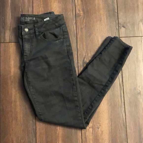 American Eagle Outfitters Pants - American Eagle faded camo pants. Size 4